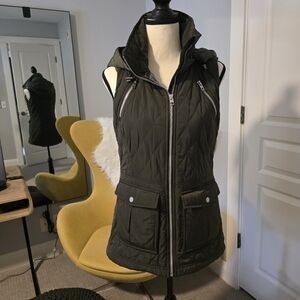Athleta Dark Green Quilted Vest with Hood, XS
